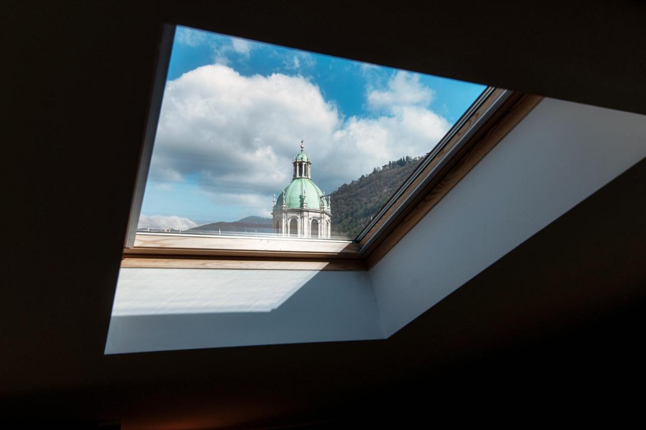 Sky Attic 72 - The House Of Travelers Apartamento Como Exterior foto